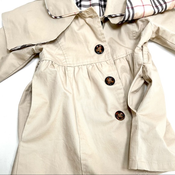 LUBABY classic English style trench coat with cape 12mo - Picture 3 of 8